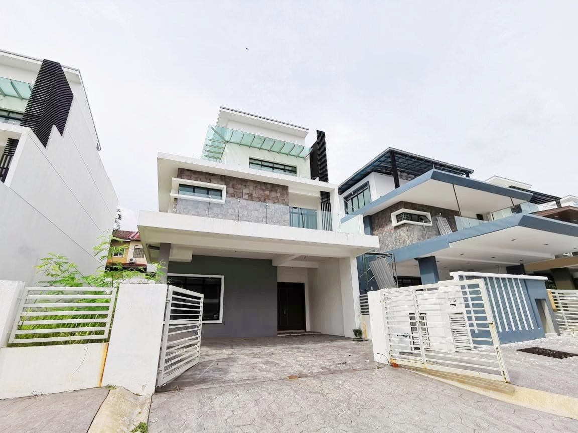 Quas Residence 3 storey Zero Lot Bungalow Kajang
