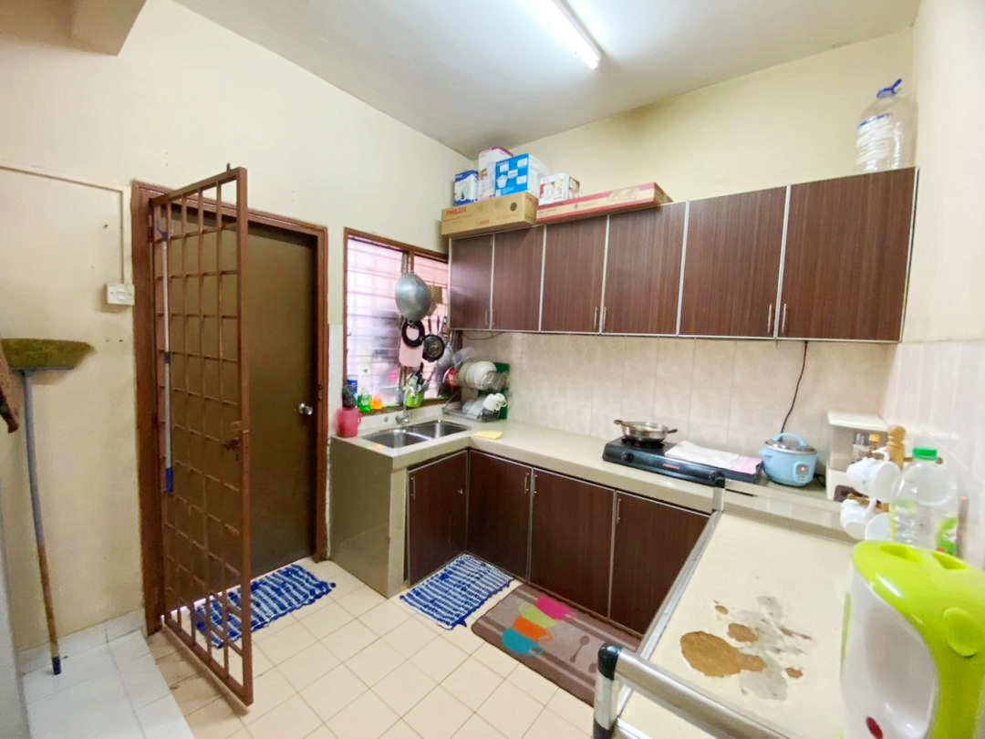 2 Storey Terrace, Seksyen 8, Bandar Baru Bangi - photo 6