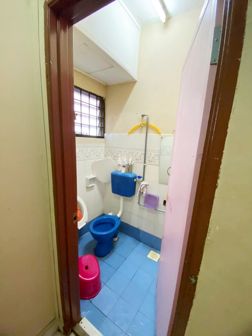 2 Storey Terrace, Seksyen 8, Bandar Baru Bangi - photo 8