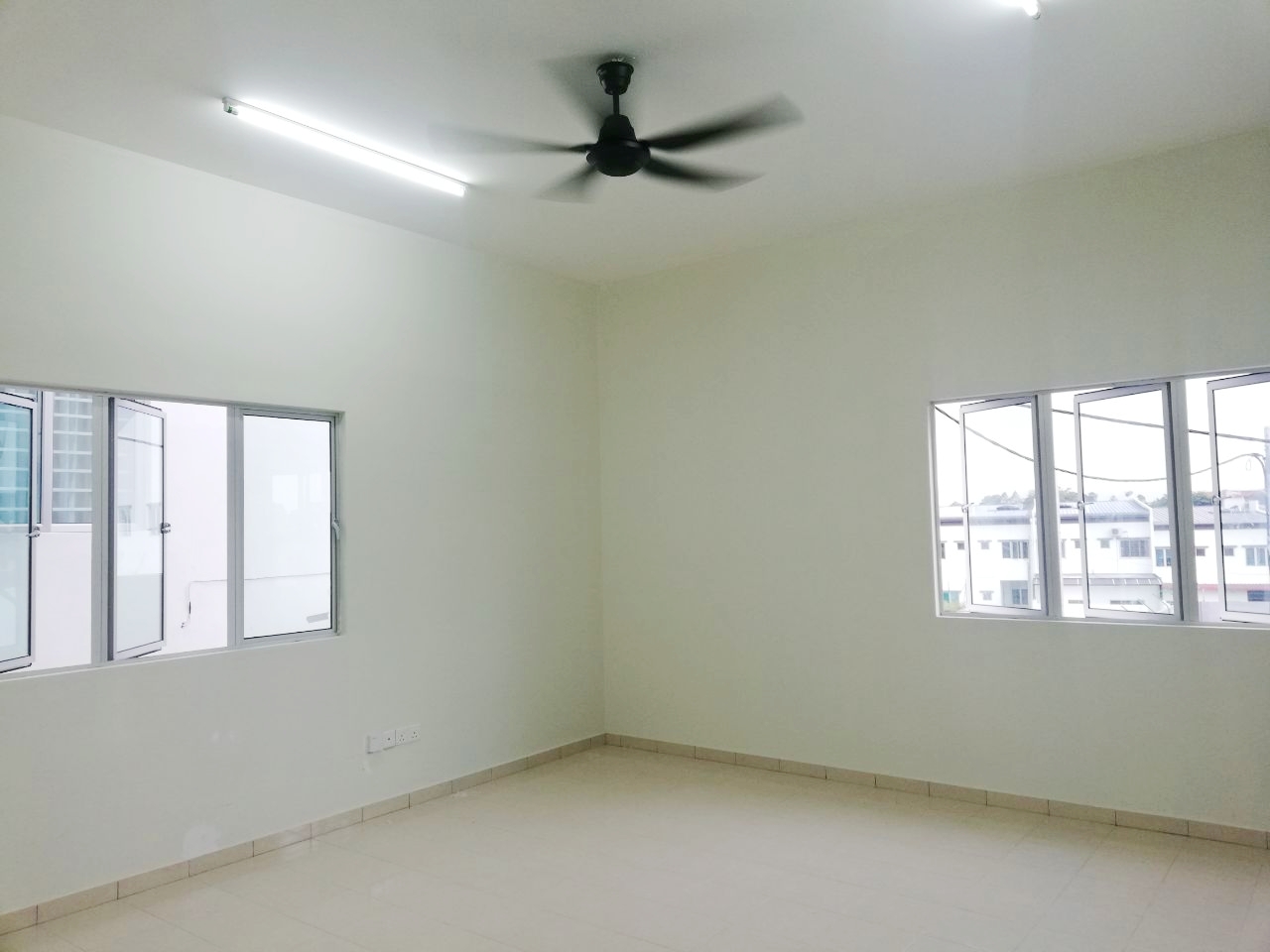 Townhouse Taman Bukit Mantin - photo 6