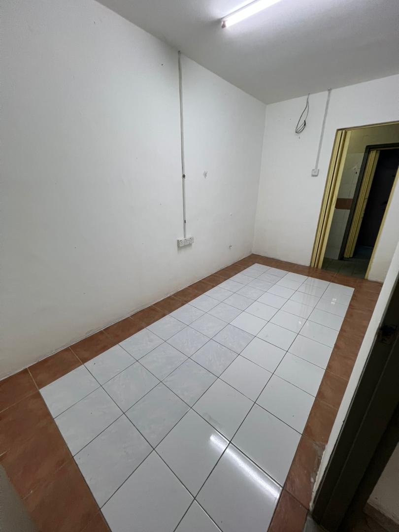 Puchong Jaya Jalan Kenari - photo 8