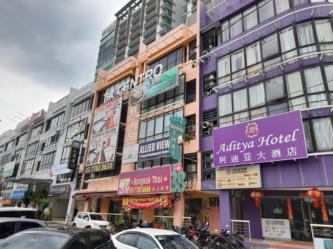 Commerce One Complex - photo 4