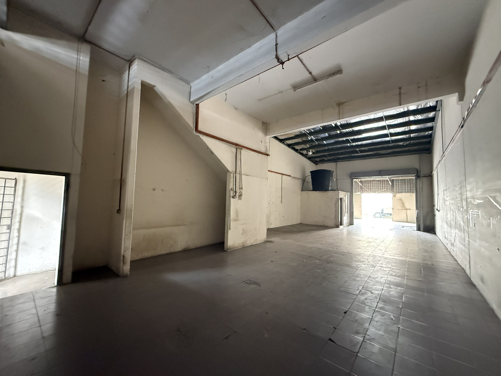 Taman Perindustrian Puchong Factory - photo 3