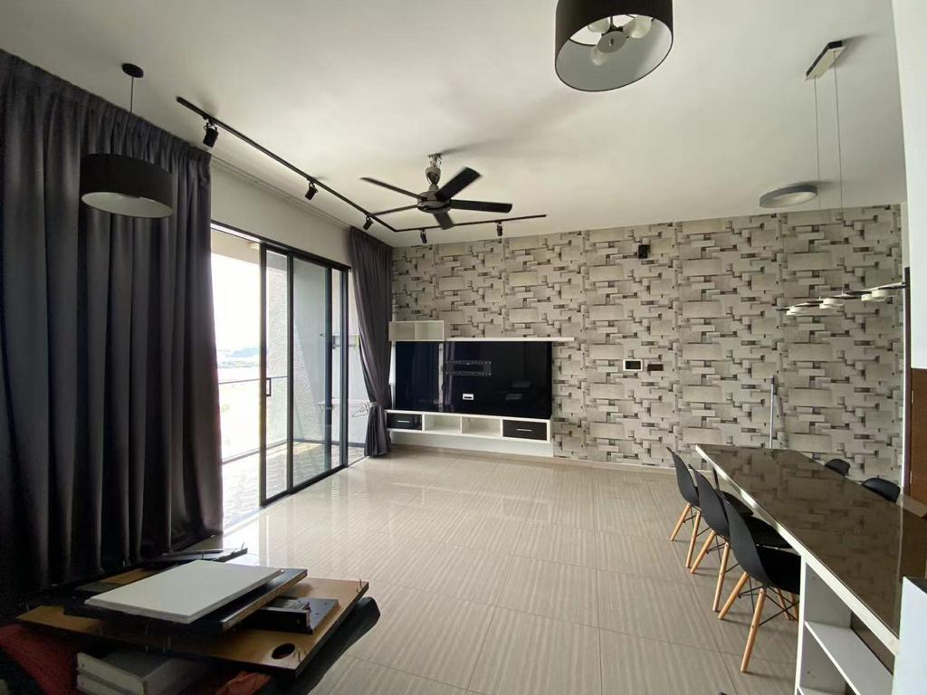 Twin Arkz Condo - photo 3