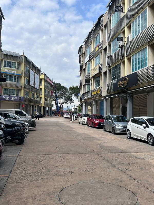 Section 8 Petaling Jaya - photo 2