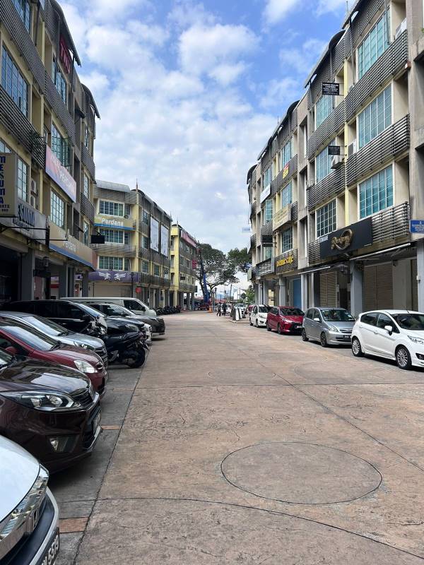 Section 8 Petaling Jaya - photo 3