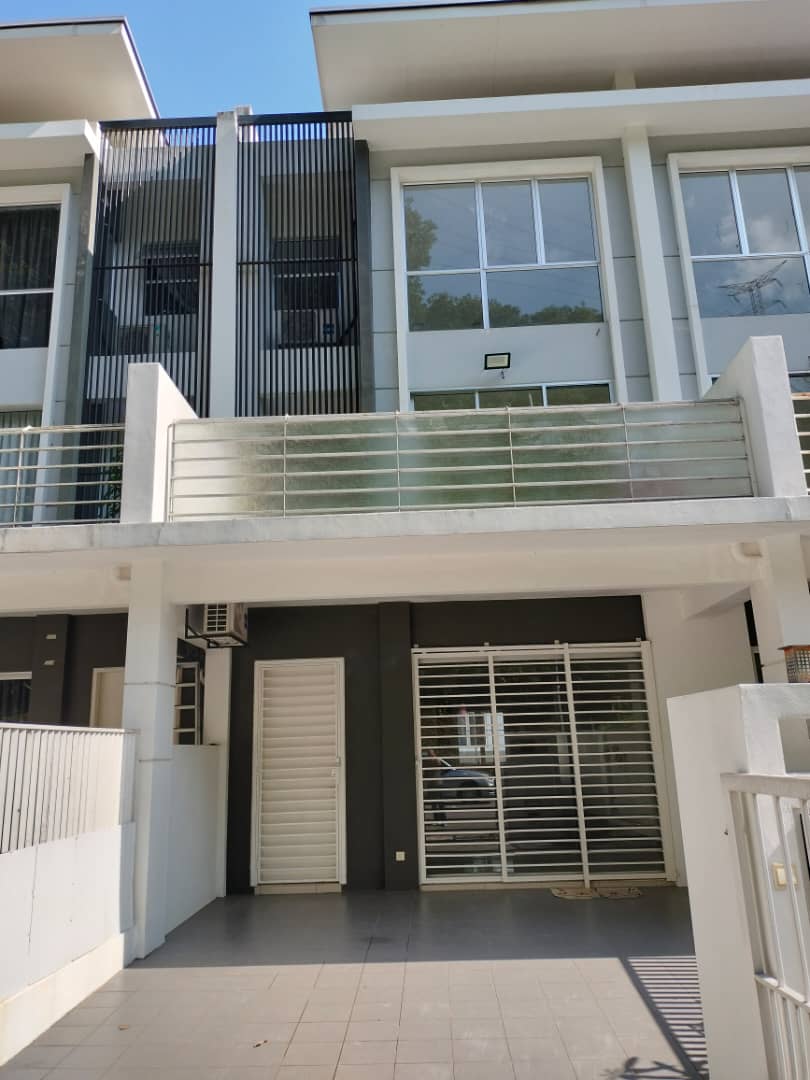 Bayu Heights 2 Seri Kembangan - photo 2