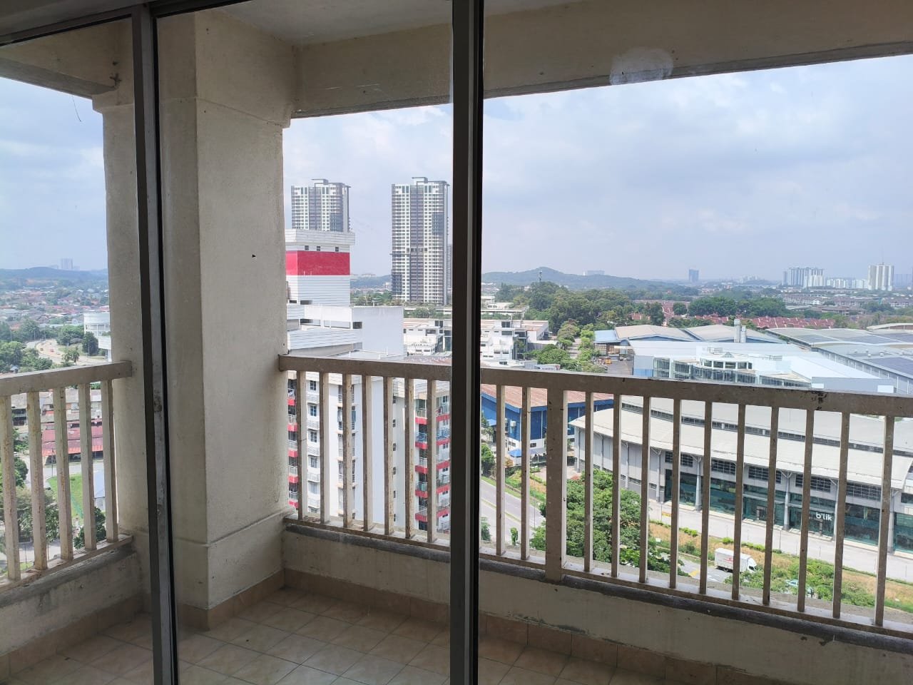 Koi Tropika Condo, Bandar Puteri Puchong LRT (1050sf) - photo 2