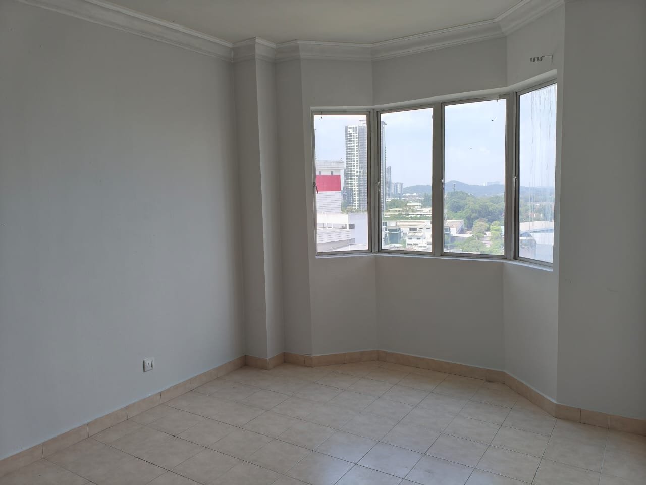 Koi Tropika Condo, Bandar Puteri Puchong LRT (1050sf) - photo 3