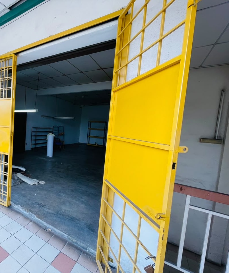 Pusat Perdagangan Seri Kembangan - photo 6