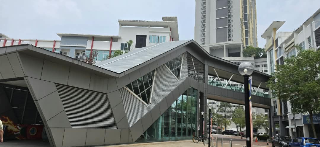 The Atmosphere, Seri Kembangan - photo 5