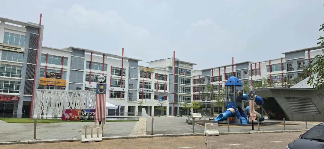 The Atmosphere, Seri Kembangan - photo 7