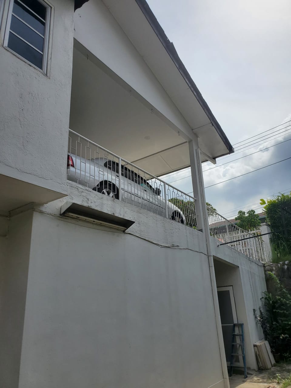 OUG Banglow - photo 2