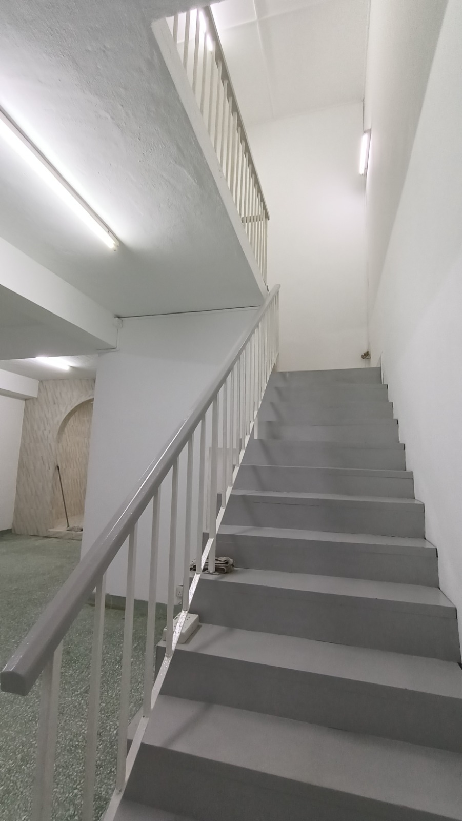 OUG - photo 11