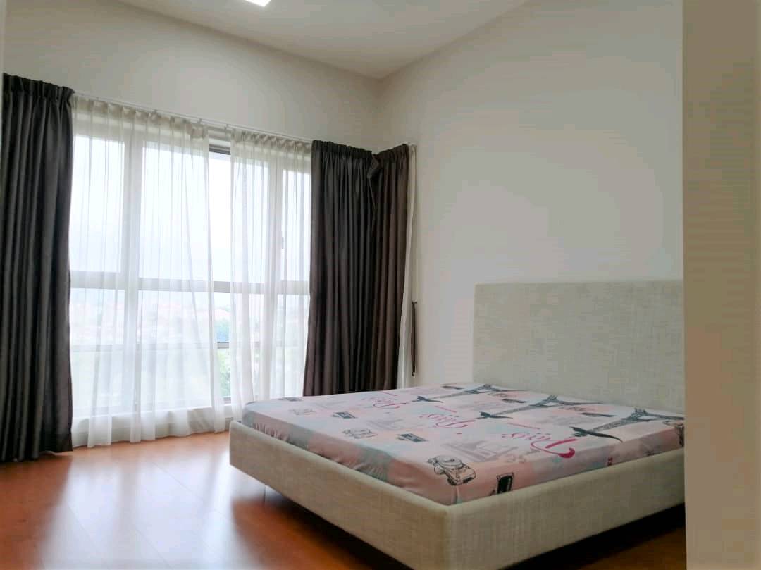 KM1 East Condominium - photo 9