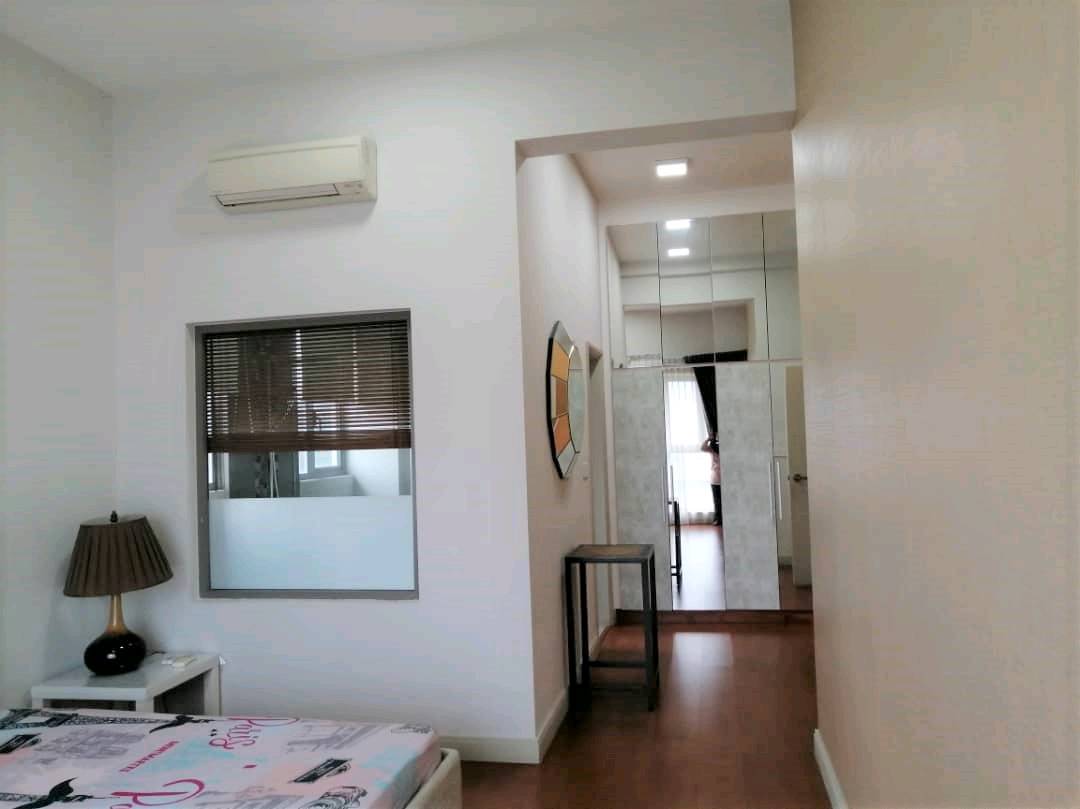 KM1 East Condominium - photo 10