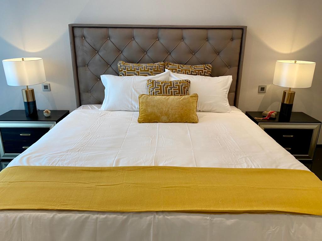 Four Seasons Place - photo 5