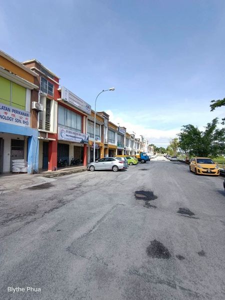 988k Aman Perdana Shop Lot