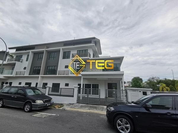 1702000 bandar puteri - photo 1