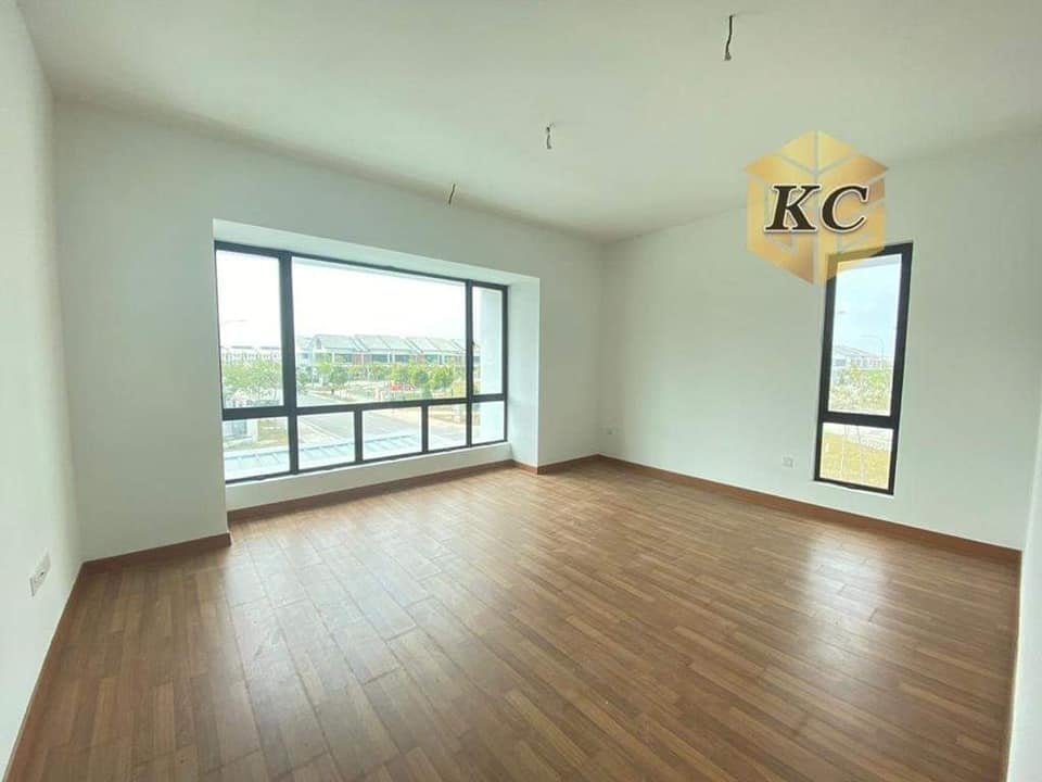 1250000 Athira bukit raja - photo 5