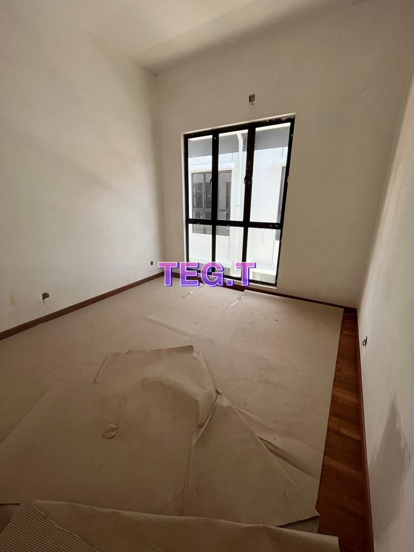 1300000 bywater - photo 10