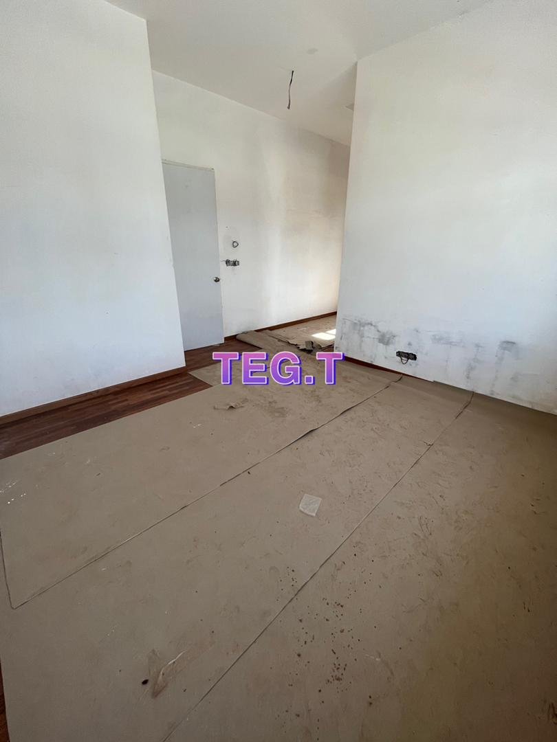 1300000 bywater - photo 12