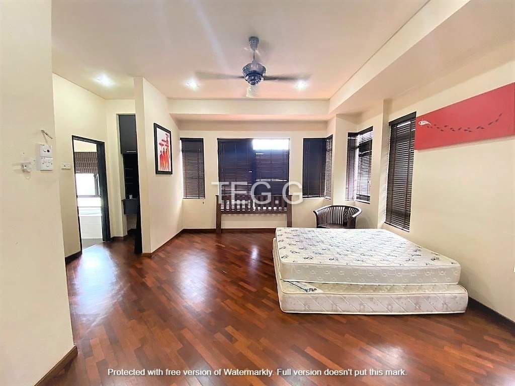 1300000 Glenmarie Cove - photo 4