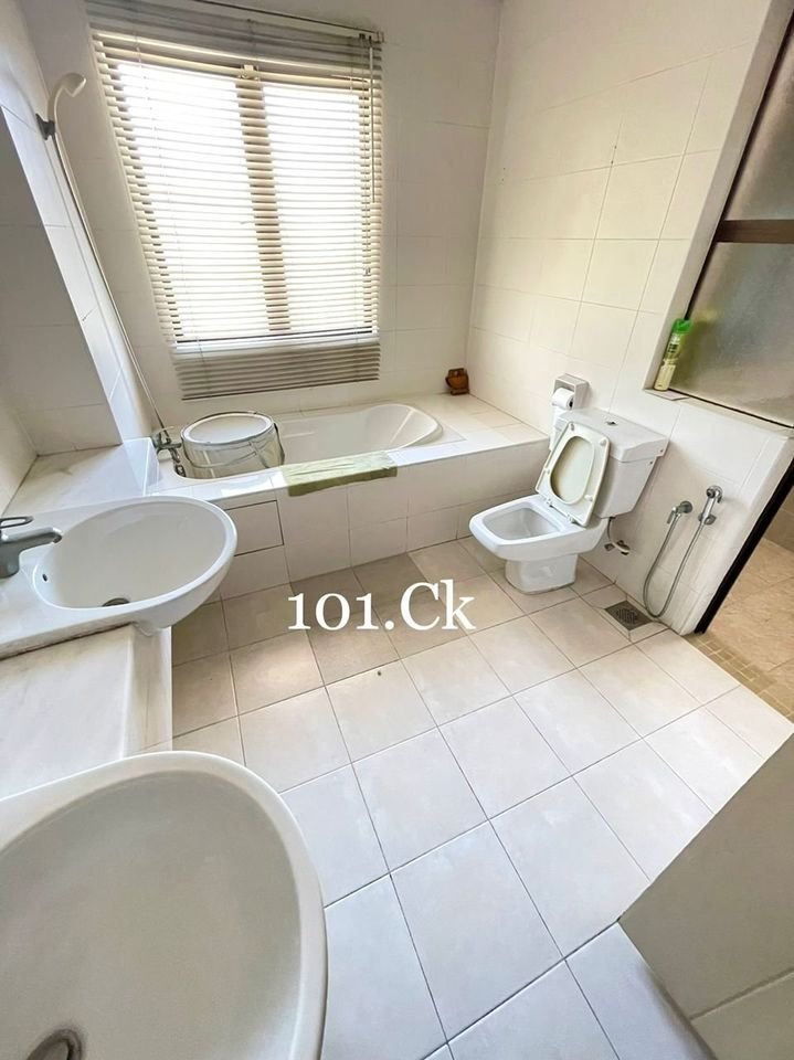 1100000 Glenmarie Cove - photo 6