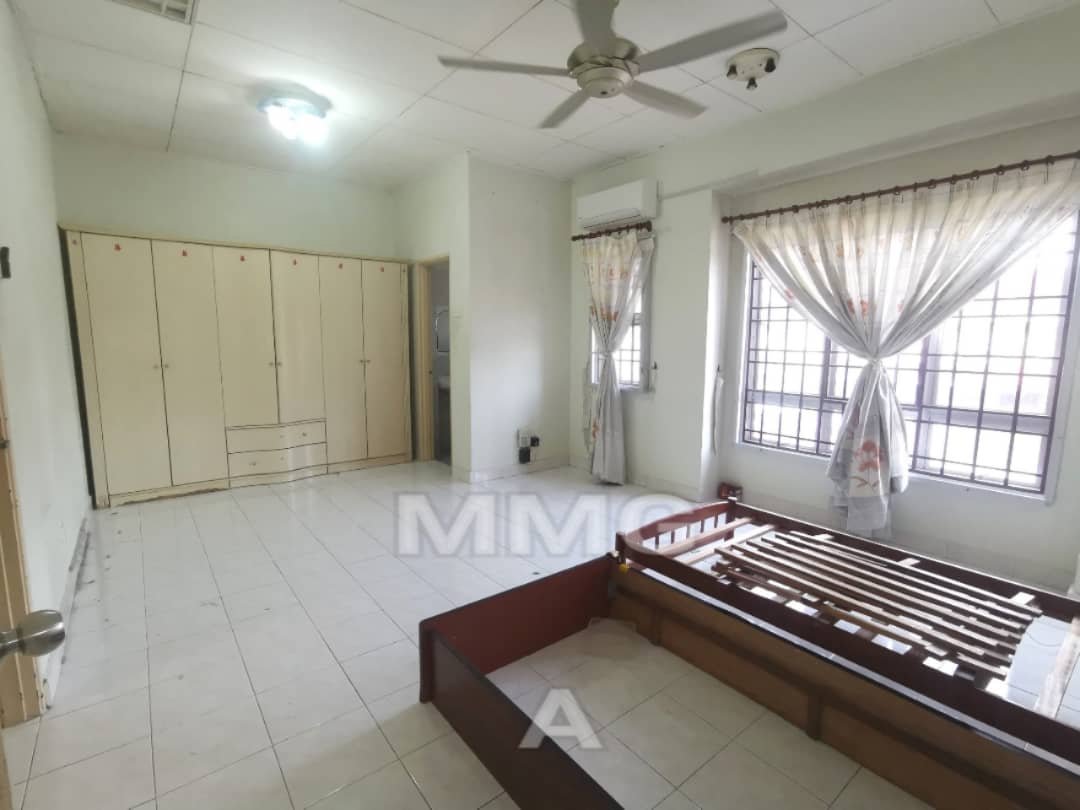 618k bandar botanic - photo 4