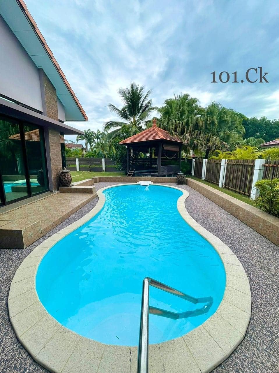 2200000 glenmarie cove - photo 4