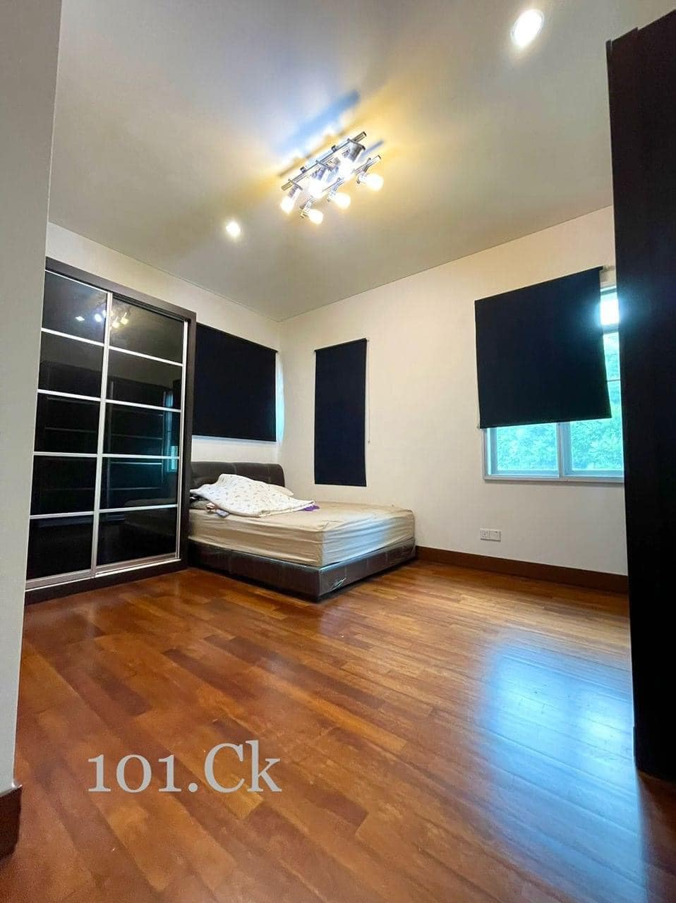 3000000 Glenmarie Cove - photo 9