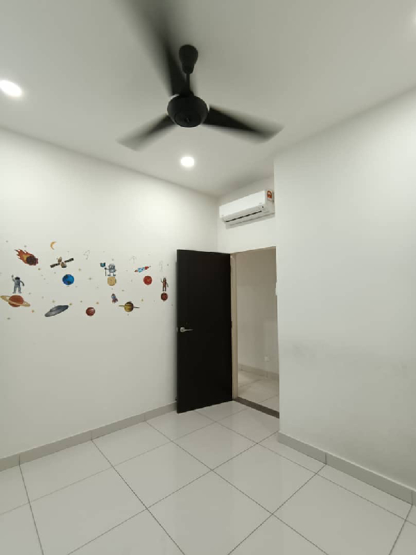 Setia Tri-Angle for sale - photo 1