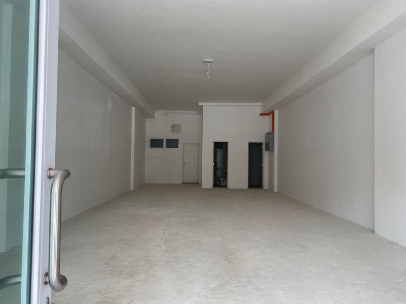 I-Santorini Shoplot for rent
