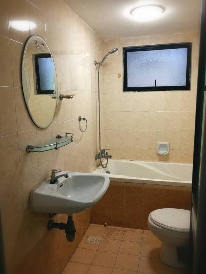 Lakeside Tower for Rent - photo 4
