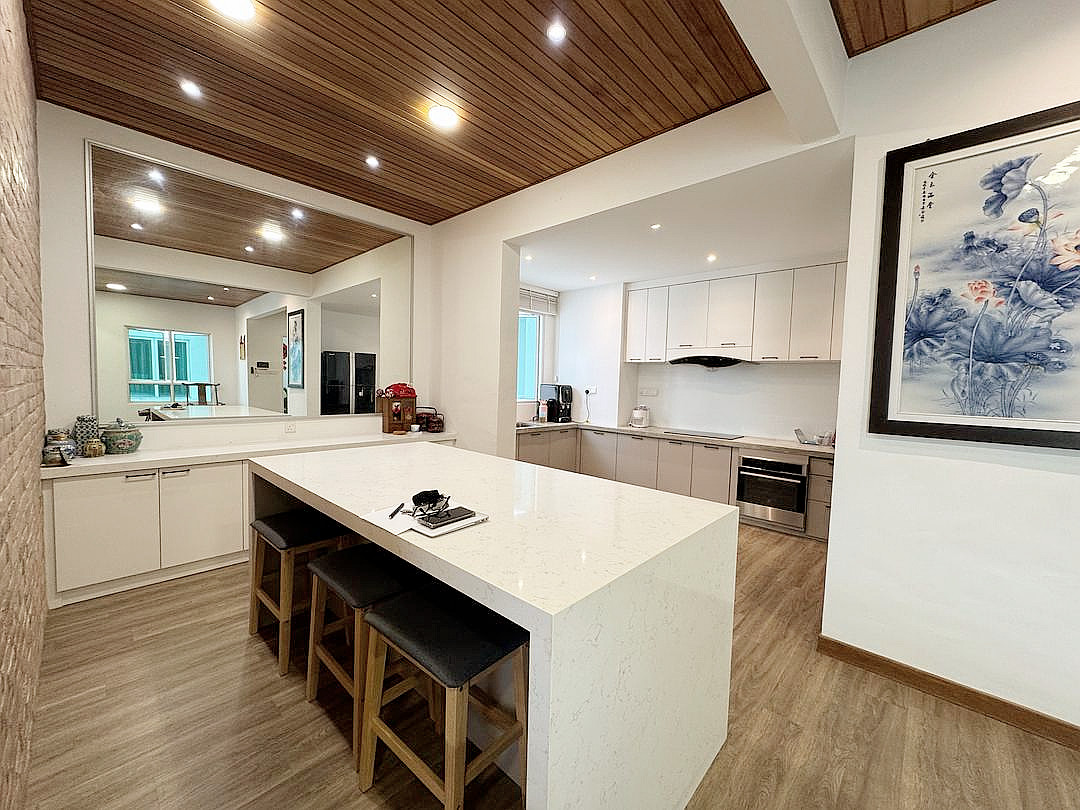 Fiera Vista 15611 Penthouse - photo 3