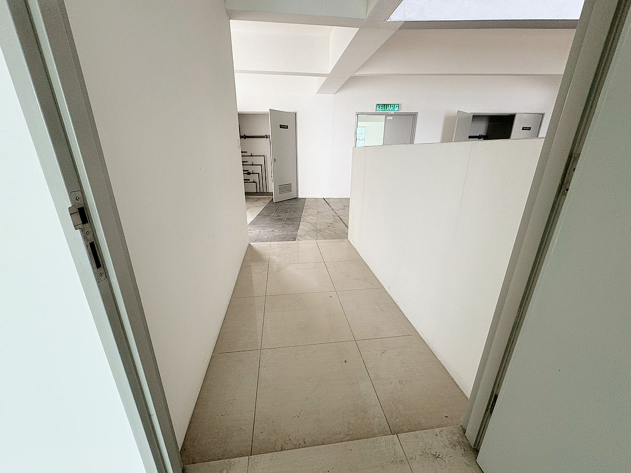 The Zen Sea InterCorner Mid Floor - photo 2