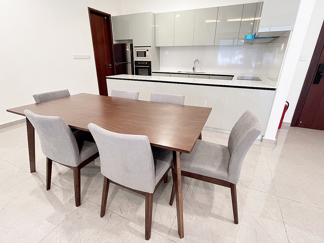 Muze PICC 20648 Rent - photo 5