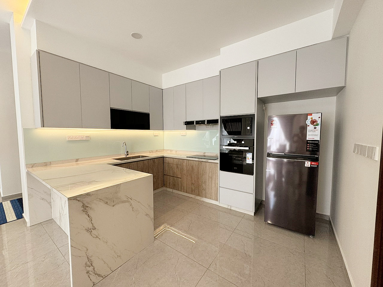 Muze PICC 20680 Rent - photo 5