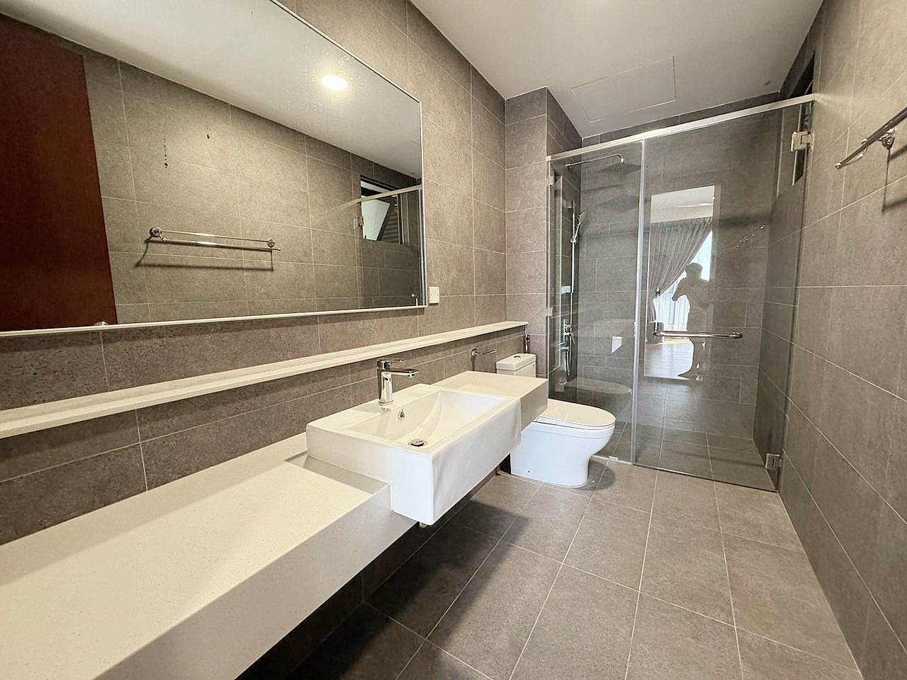 Muze PICC 20680 Rent - photo 9