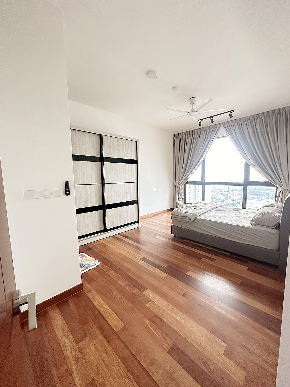 Muze PICC 21945 Rent - photo 7