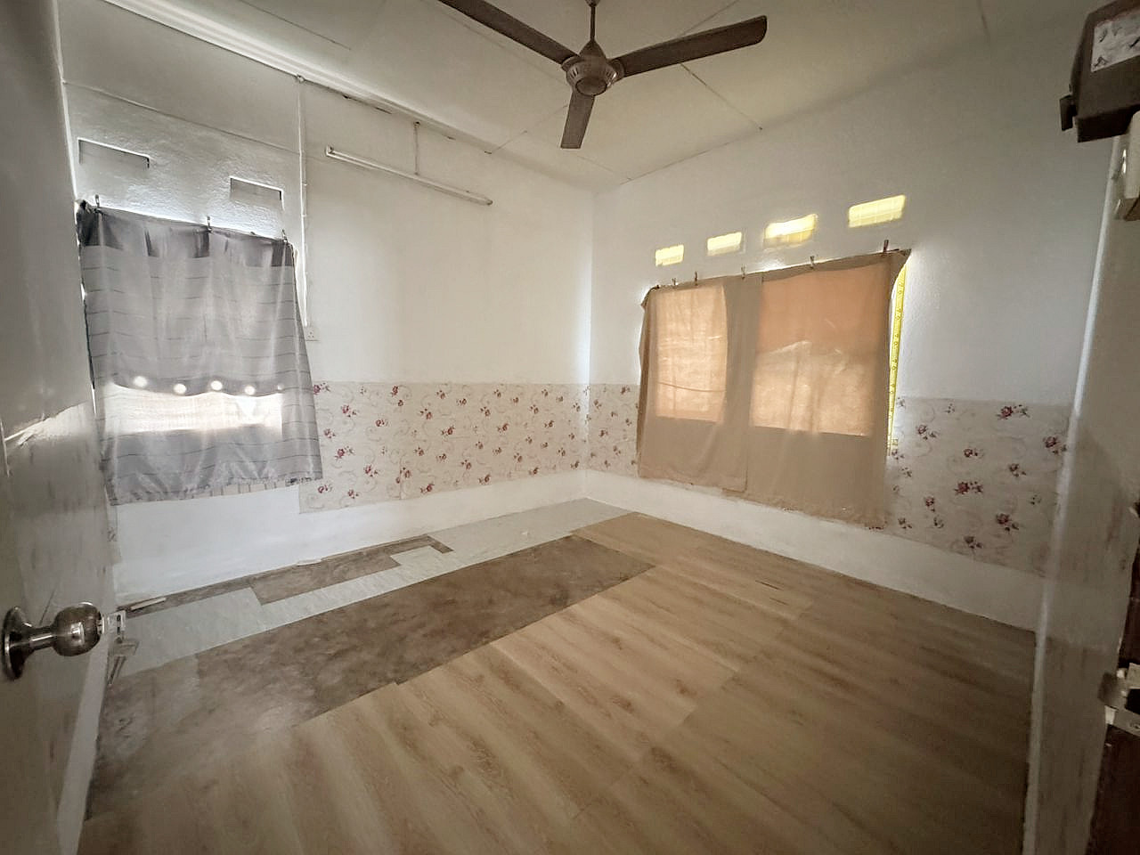 Jalan Sungai Ara 22062 - photo 11