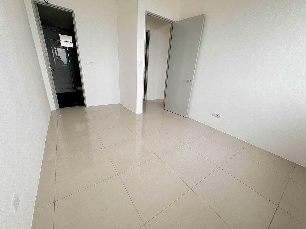The Zen Sea InterCorner Mid Floor - photo 8