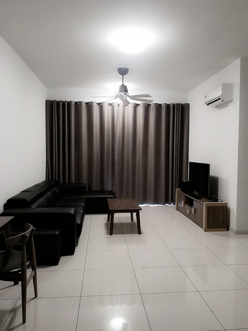 The Address,21800 - photo 2