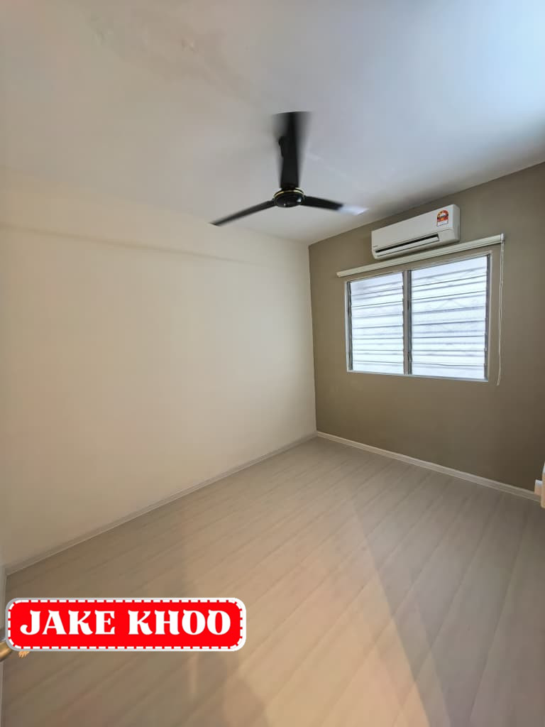 PALM COURT, 23190 - photo 7
