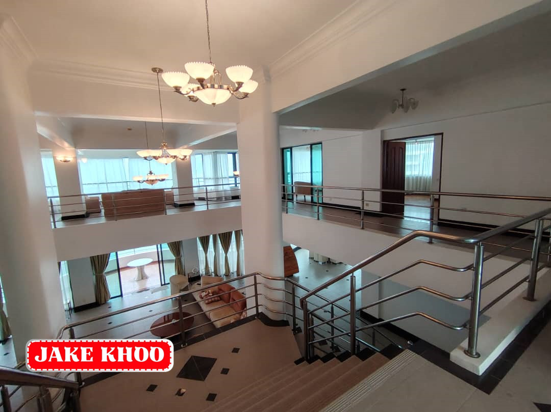 Silverton Condo Penthouse - photo 2