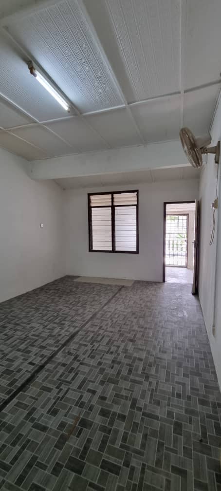 Taman Keramat, 2 Storey Terrace House - photo 3