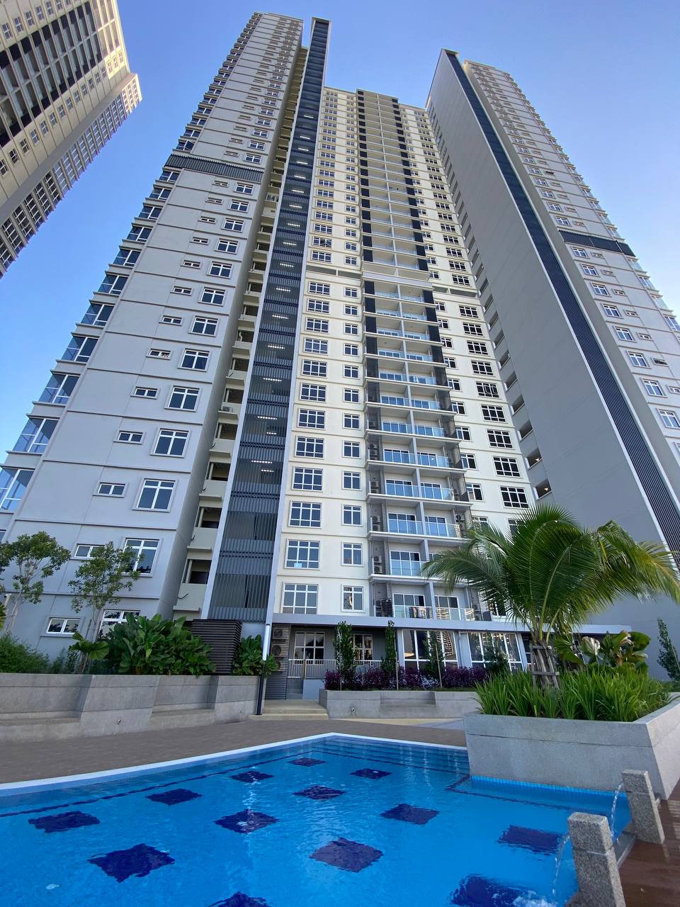 Paraiso The Earth Bukit Jalil in Condominium - photo 2