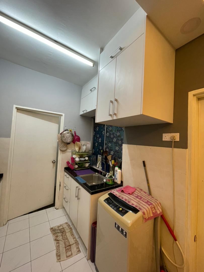 vista Impiana Apartment, Seri Kembangan - photo 2
