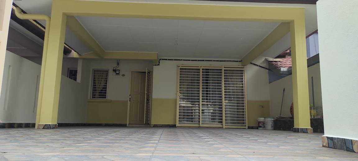 Bandar Putra Permai, DOUBLE STOREY Seri Kembangan - photo 2