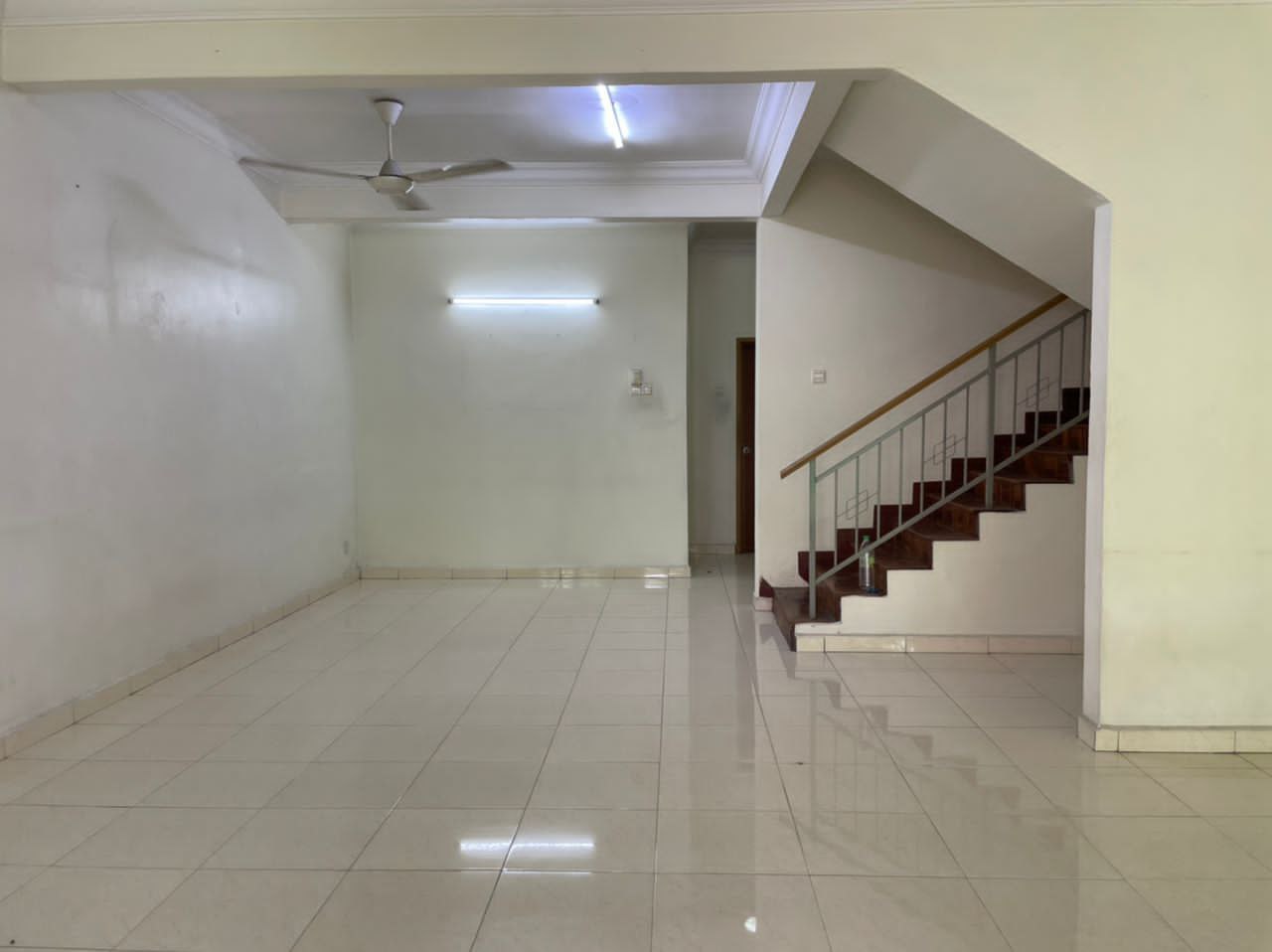 Bandar Baru Bangi seksyen 9,double storey for rent - photo 4